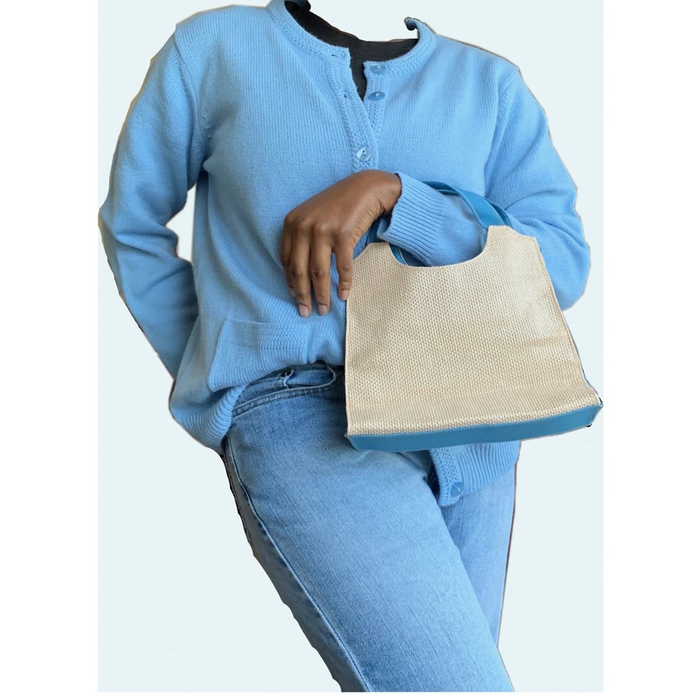 2005 Estée Lauder mini handbag